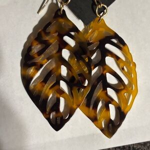 Leaf-Shaped Tortoiseshell Earrings